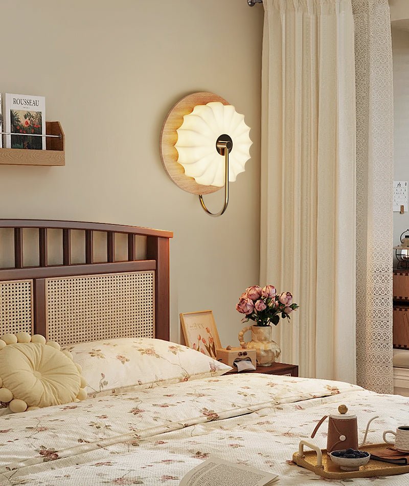 Solenne Petal Wall Sconce in Brass and Wood for Bedroom and Living Room