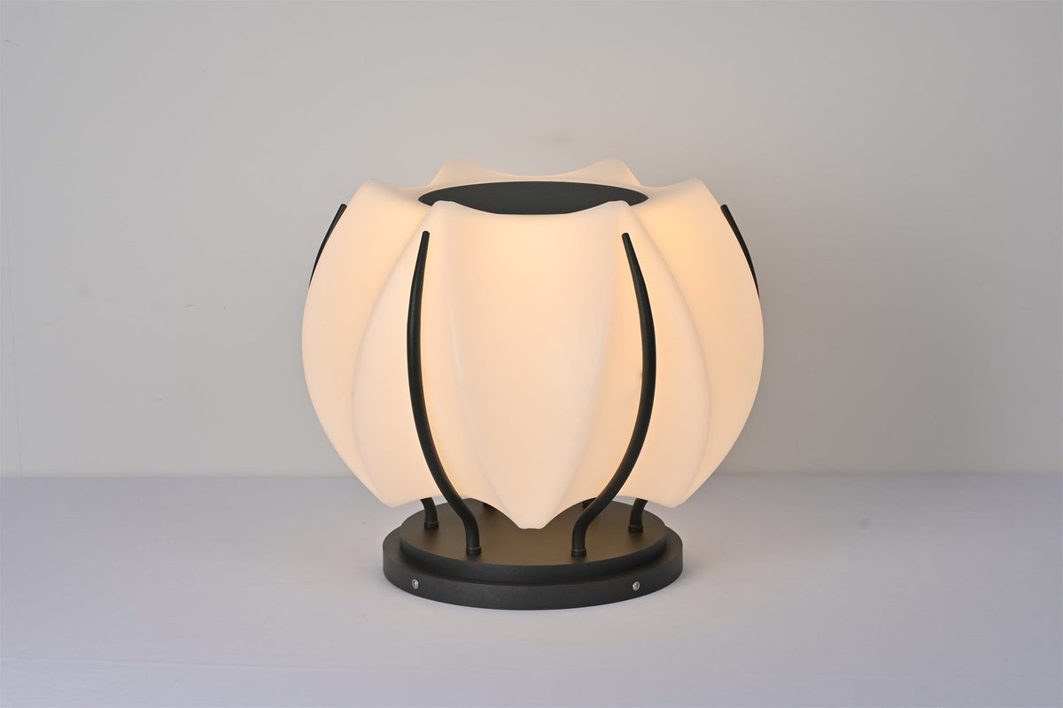 Solflora Bloom Solar Outdoor Garden Light, Sculptural LED Landscape Lamp