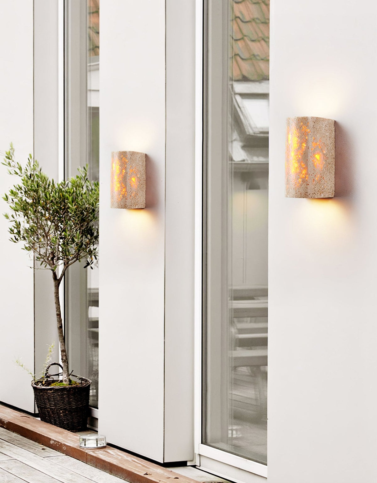 Solunar Veil Wall Sconce — Fluted Travertine LED Wall Light