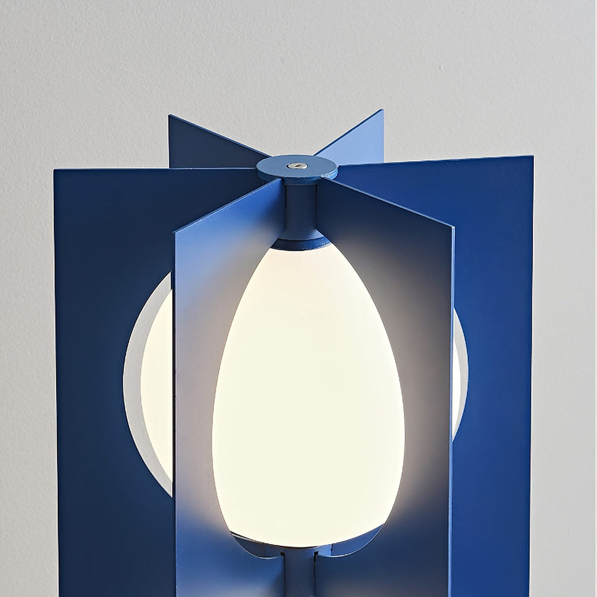 Spherical Geometric Table Lamp