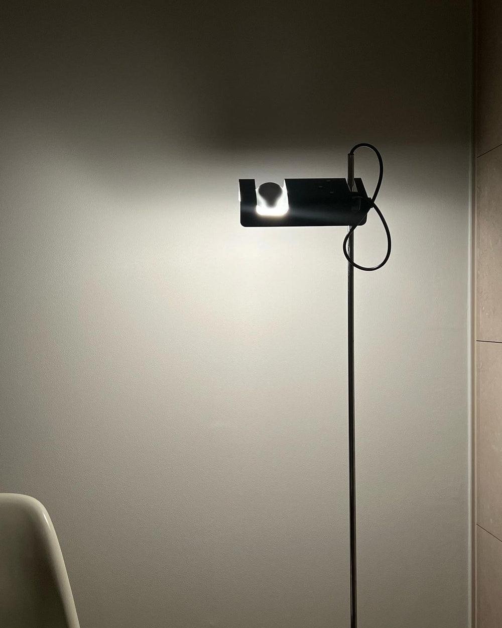 spider-floor-lamp