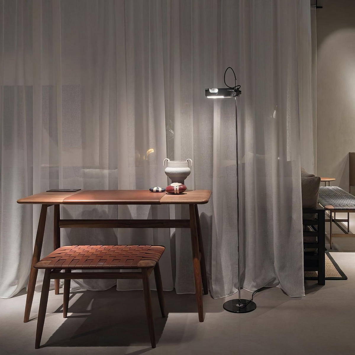 spider-floor-lamp