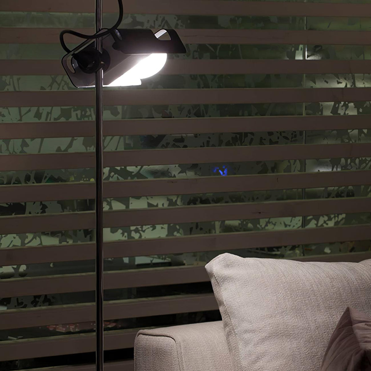 spider-floor-lamp