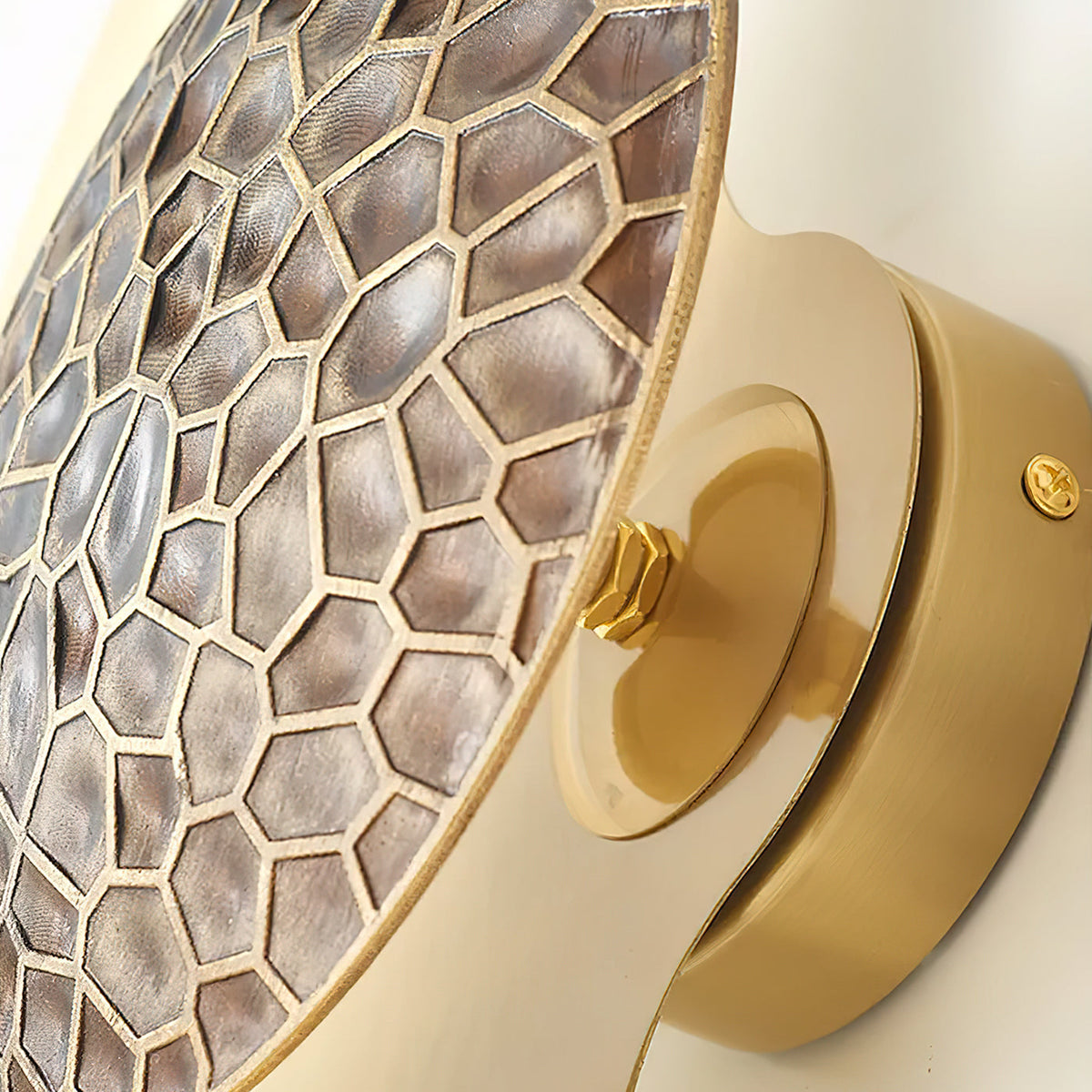 spiral-crescent-wall-lamp