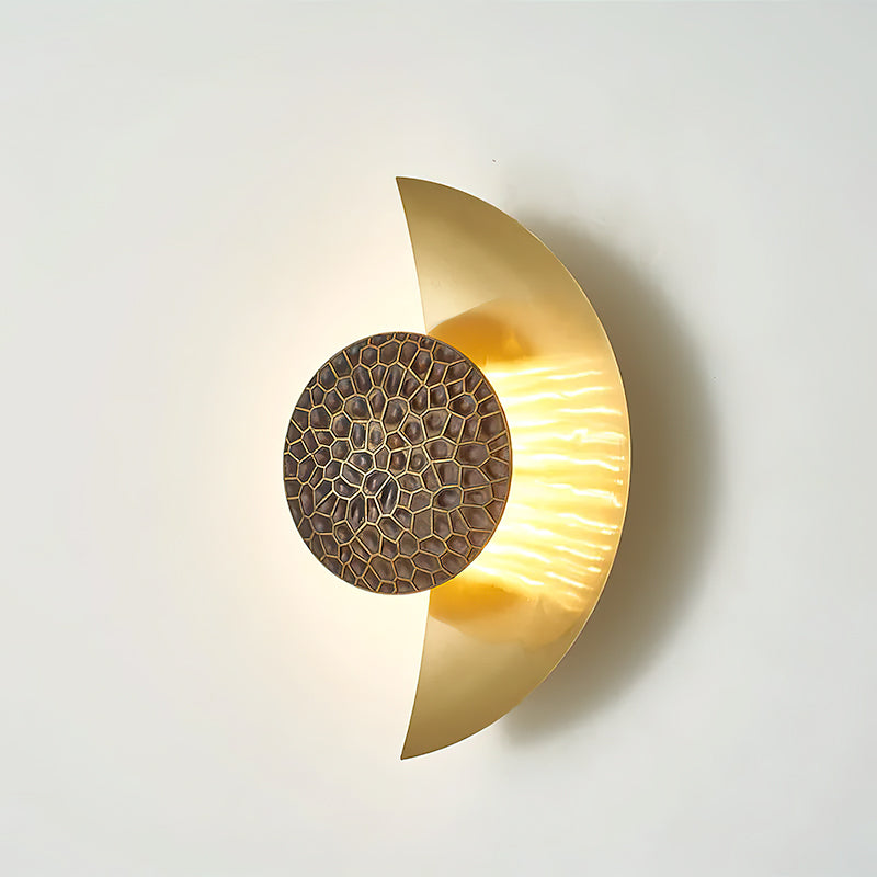 spiral-crescent-wall-lamp