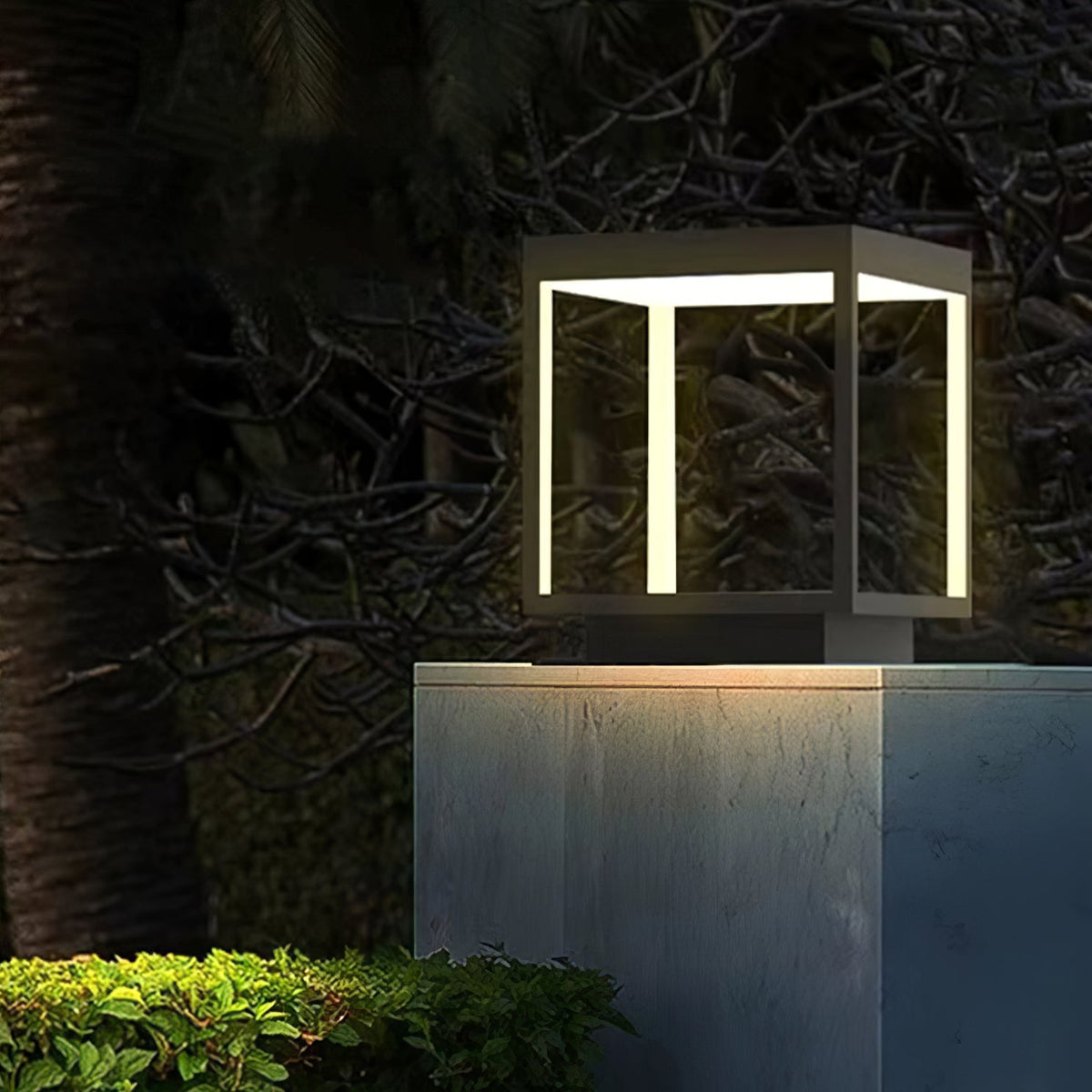 Solar Square Frame Post Light – Modern Waterproof LED Garden Lamp