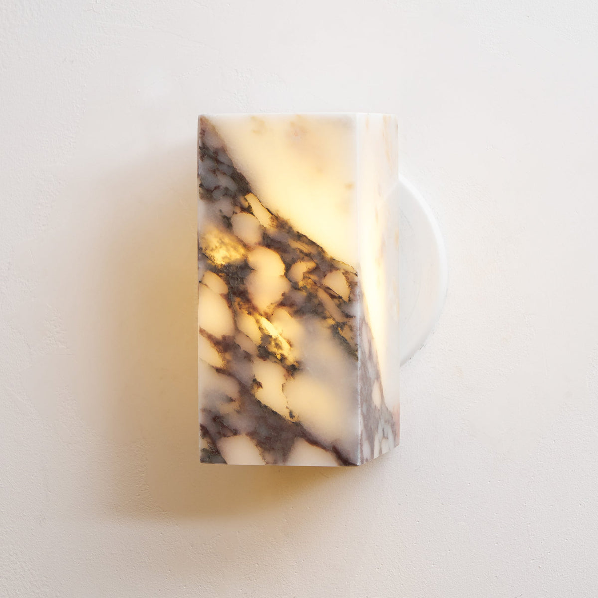 modern-square-alabaster-wall-lamp