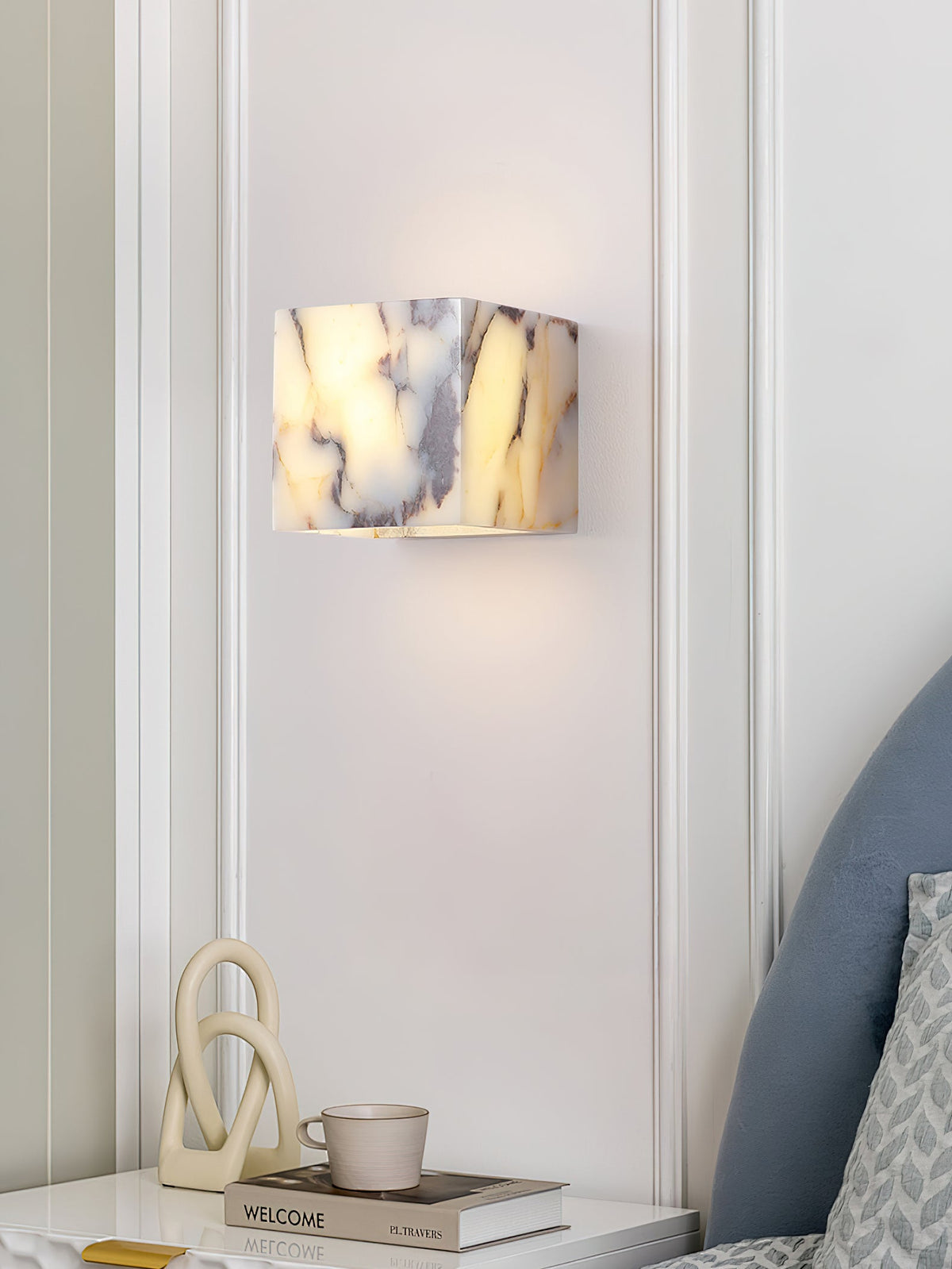 modern-square-alabaster-wall-lamp