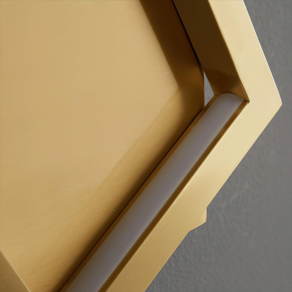 square-wall-light