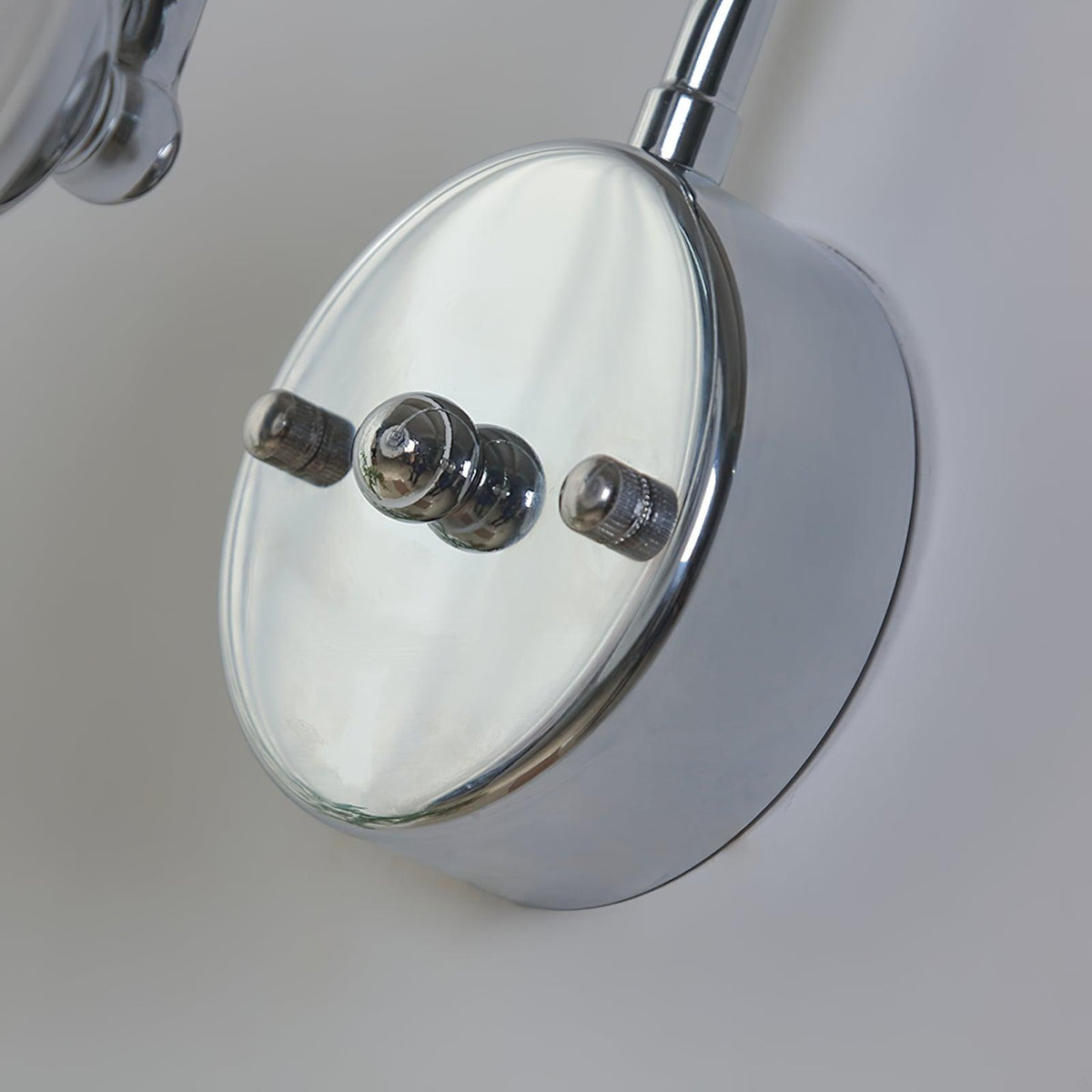 staggered-glass-sconce