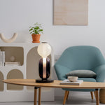 stained-glass-table-lamp