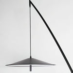 steadfast-floor-lamp