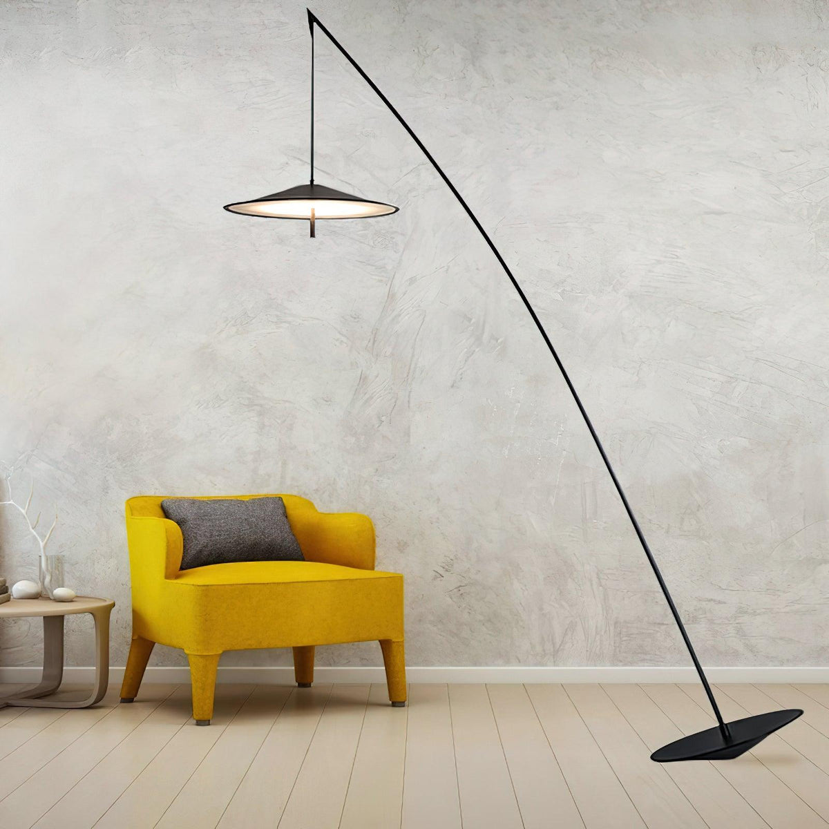 steadfast-floor-lamp