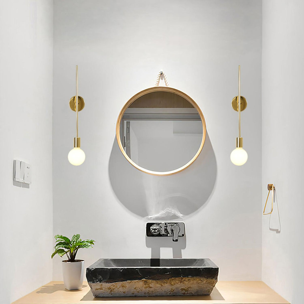step-kick-wall-lamp