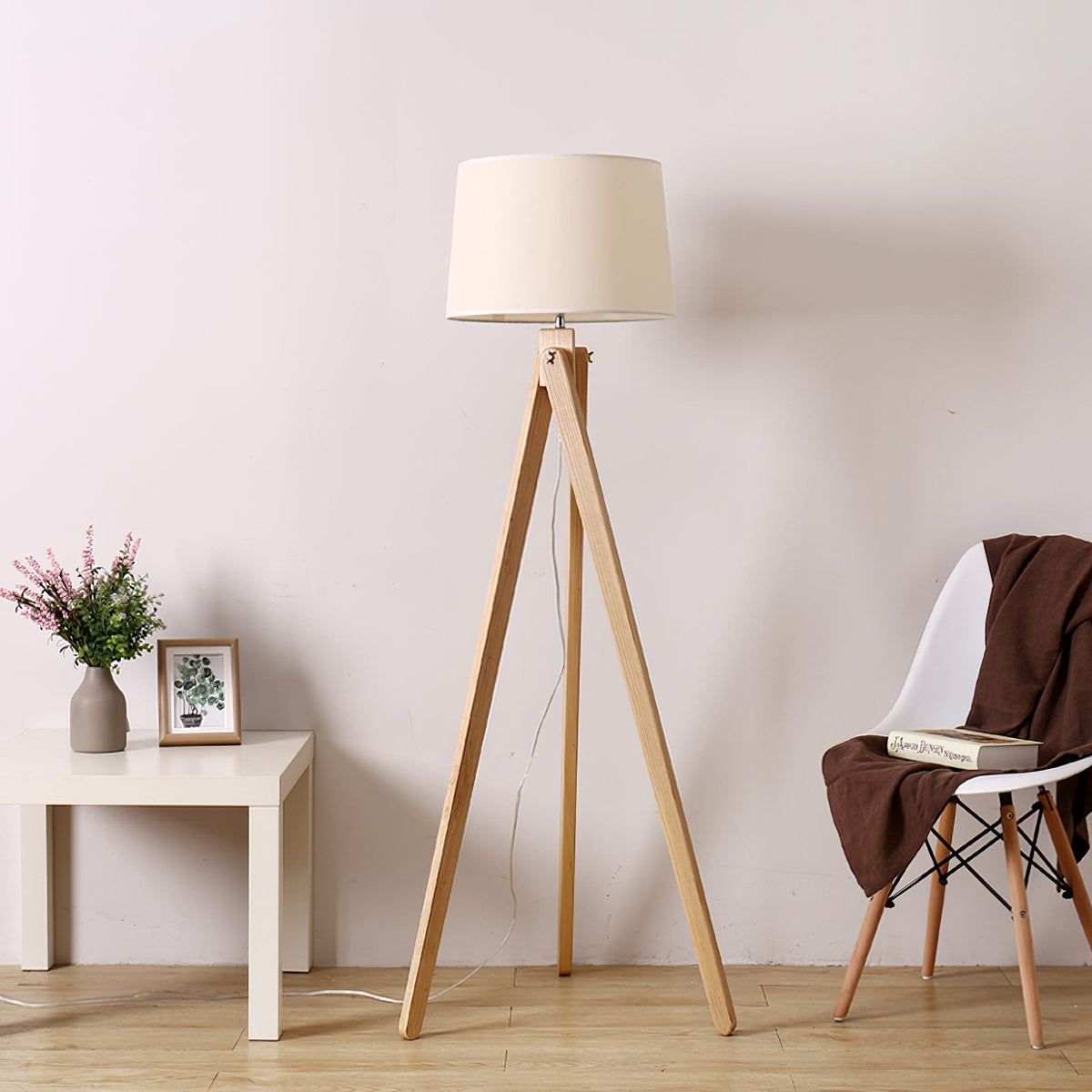 Stilt Floor Lamp