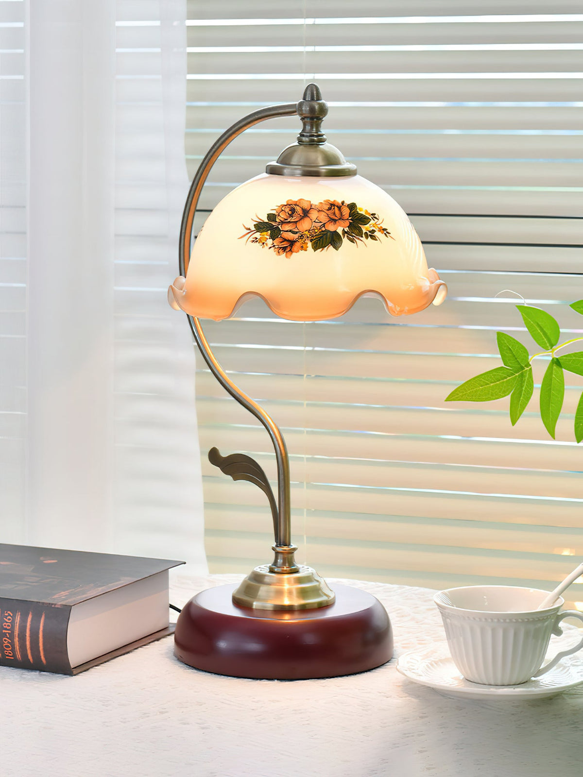 stolna-table-lamp