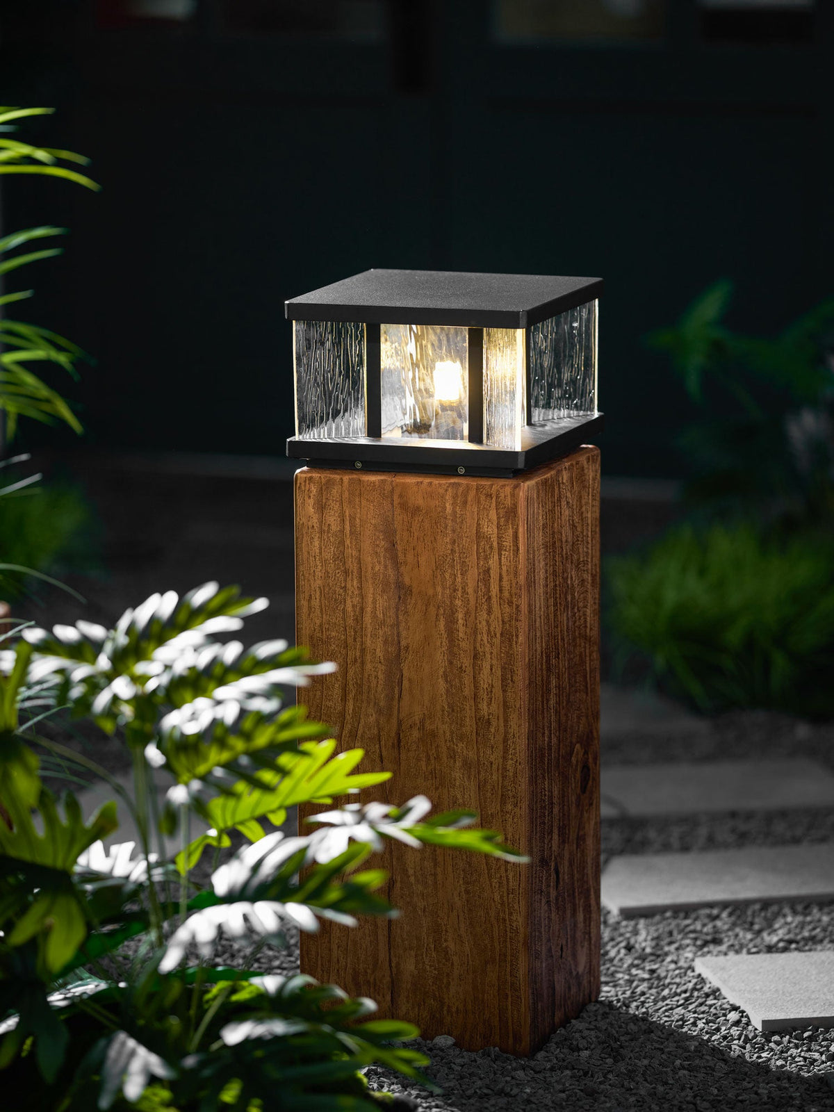 Stratos Square Outdoor Light – Modern Geometric LED Table Lamp for Patio & Garden