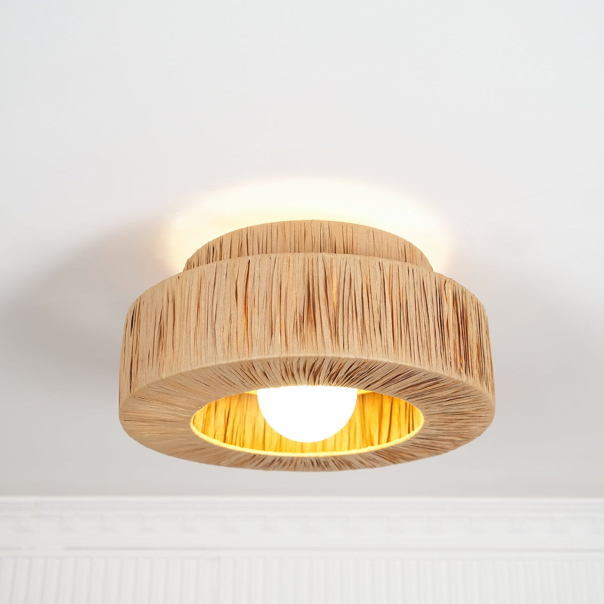 Handwoven Raffia Ceiling Lamp – Natural Straw Pendant Light for Modern Interiors