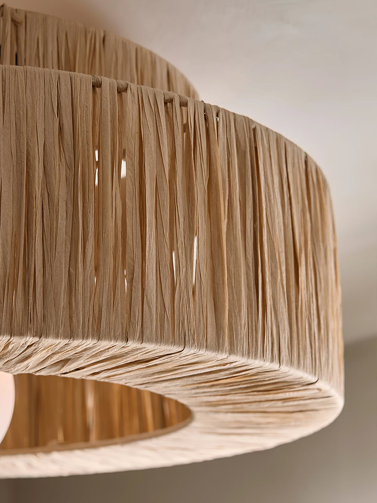 Handwoven Raffia Ceiling Lamp – Natural Straw Pendant Light for Modern Interiors