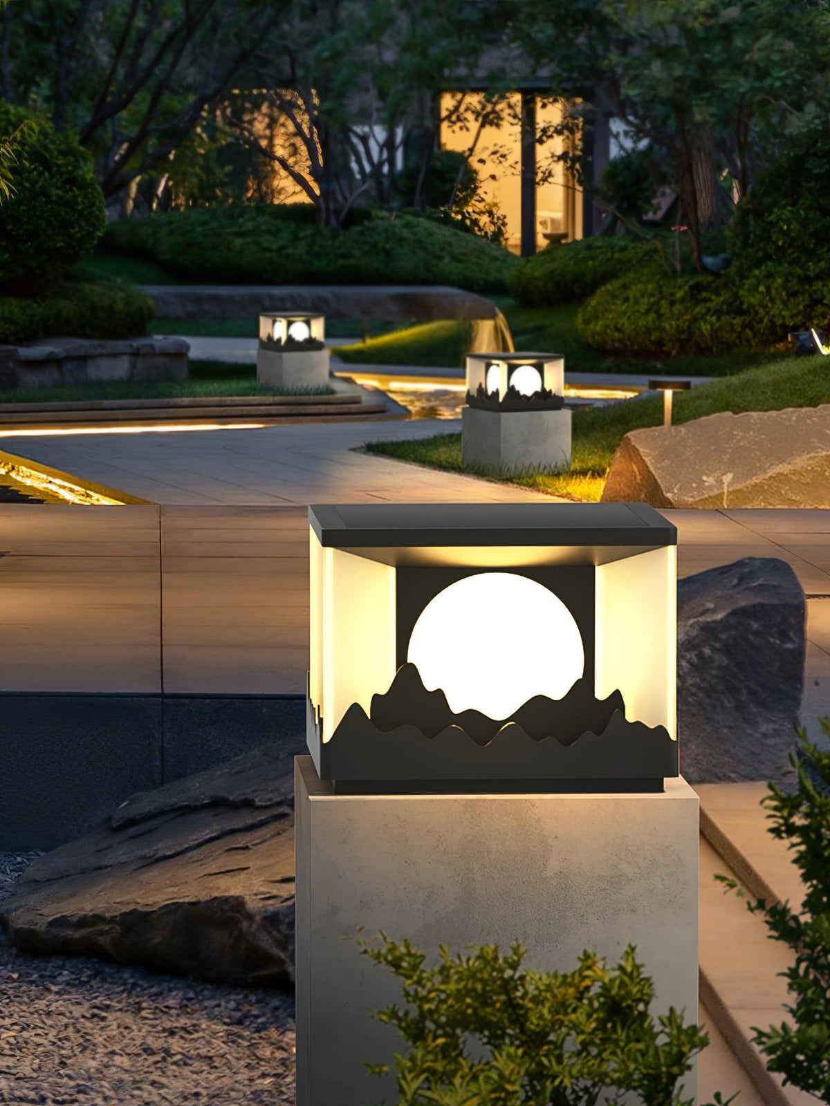 Sunrise Garden Outdoor LED Post Light in Black Stainless Steel
