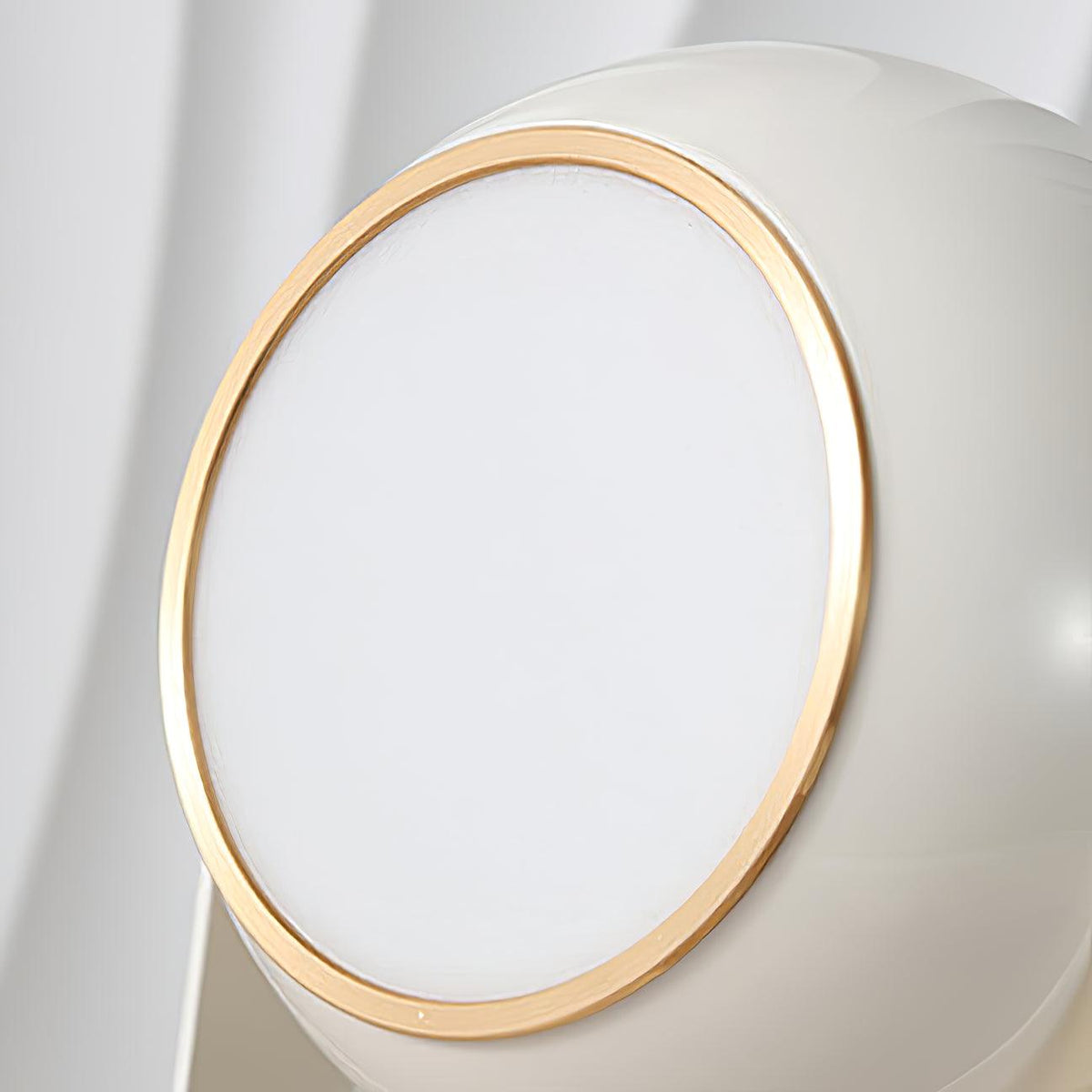 svejk-table-lamp