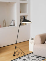 svelte-noir-floor-lamp