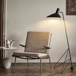 svelte-noir-floor-lamp