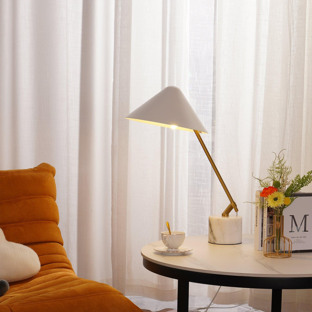 Small_Hat_Table_Lamp