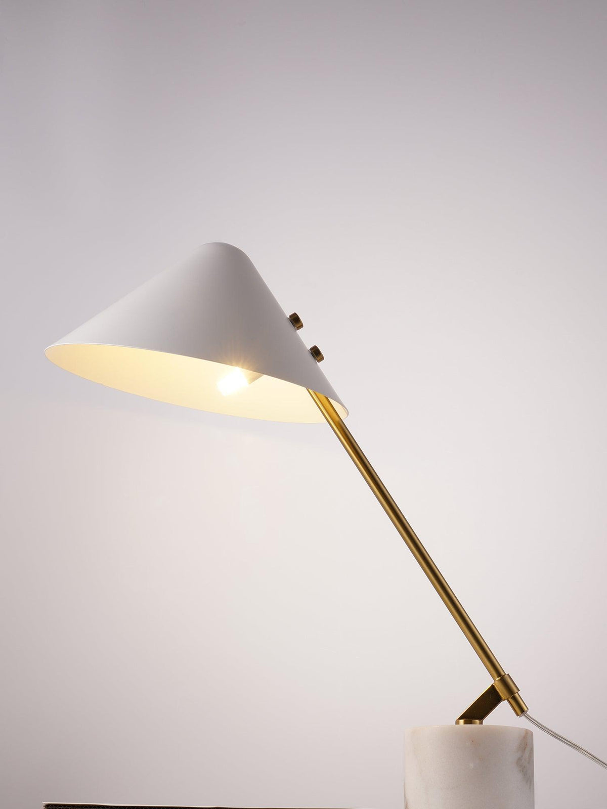 Small_Hat_Table_Lamp