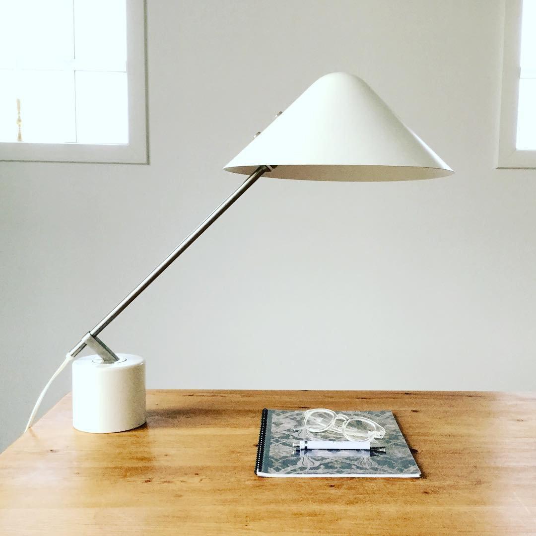 Small_Hat_Table_Lamp
