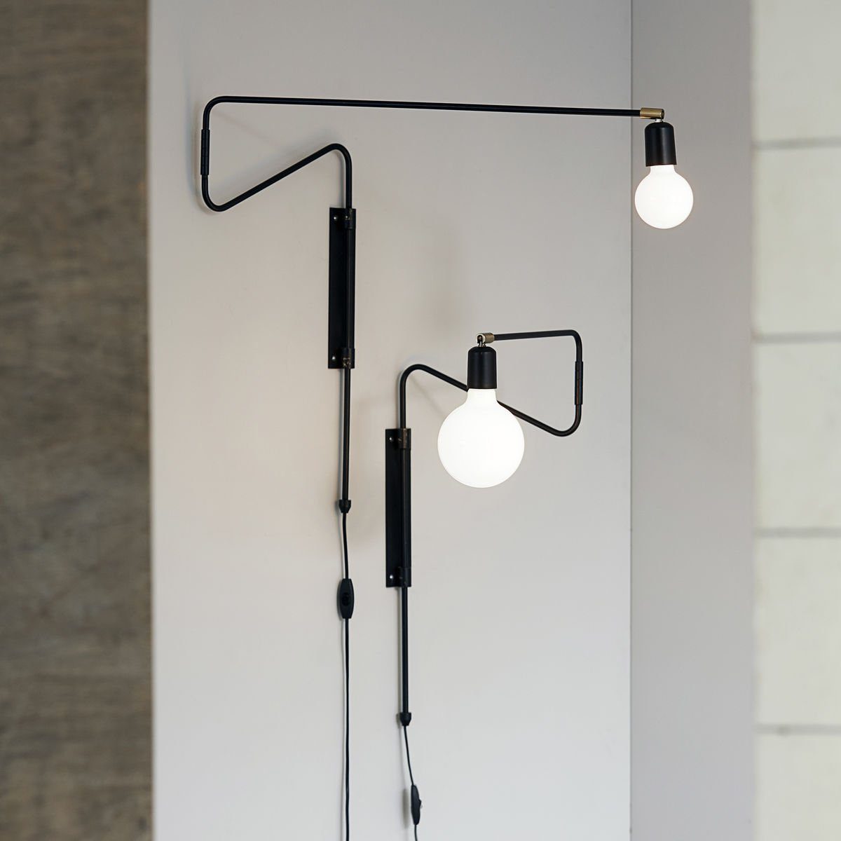 swing-plug-in-wall-lamp