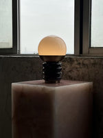 sylvia-table-lamp