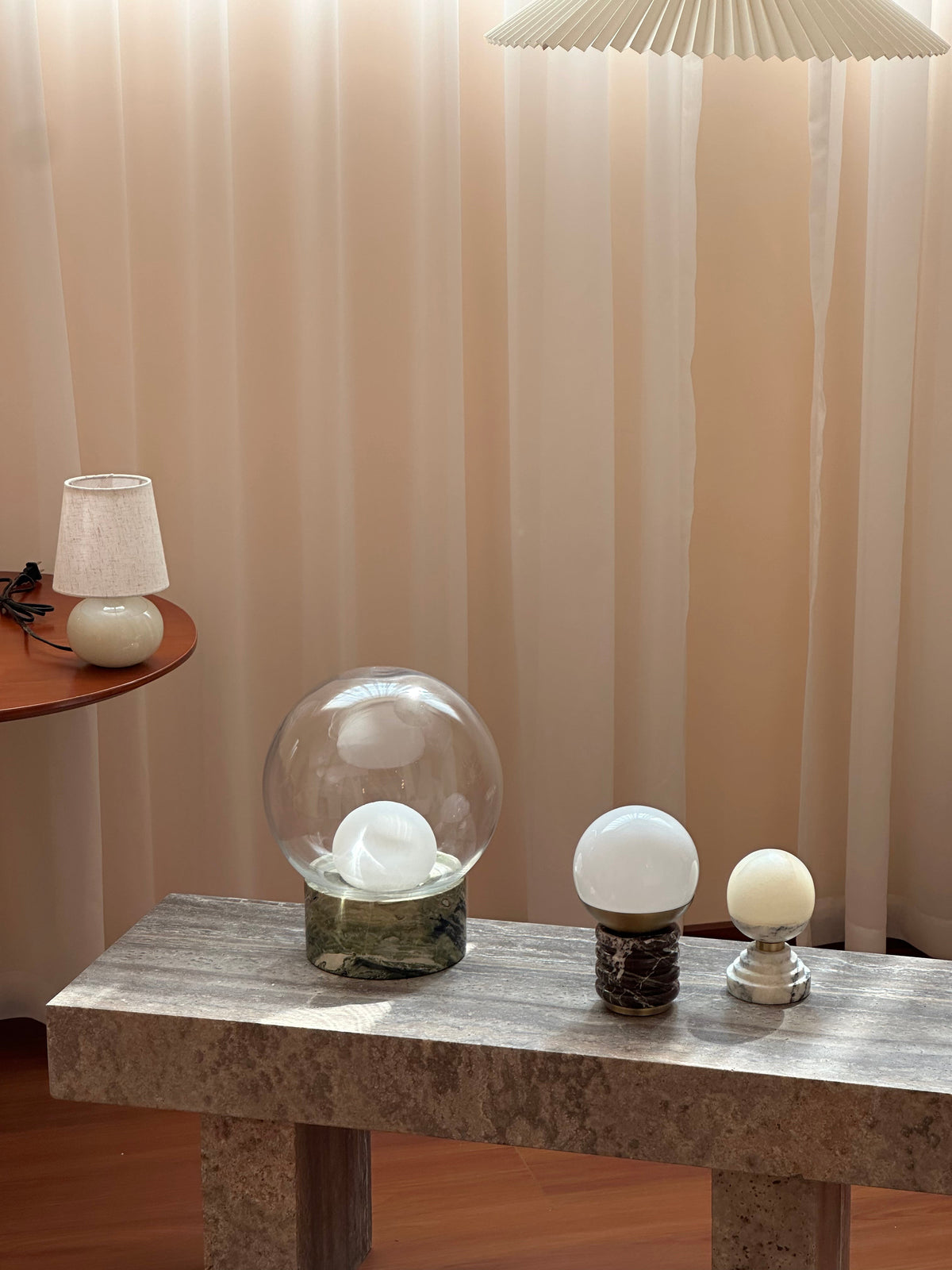 sylvia-table-lamp