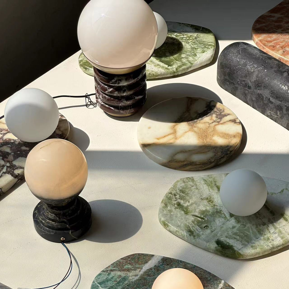 sylvia-table-lamp
