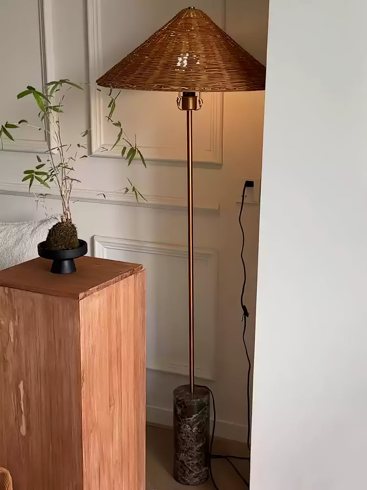 Tansu Rattan Floor Lamp with Marble Base – Modern Asian-Inspired Lighting for Living Room & Bedroom