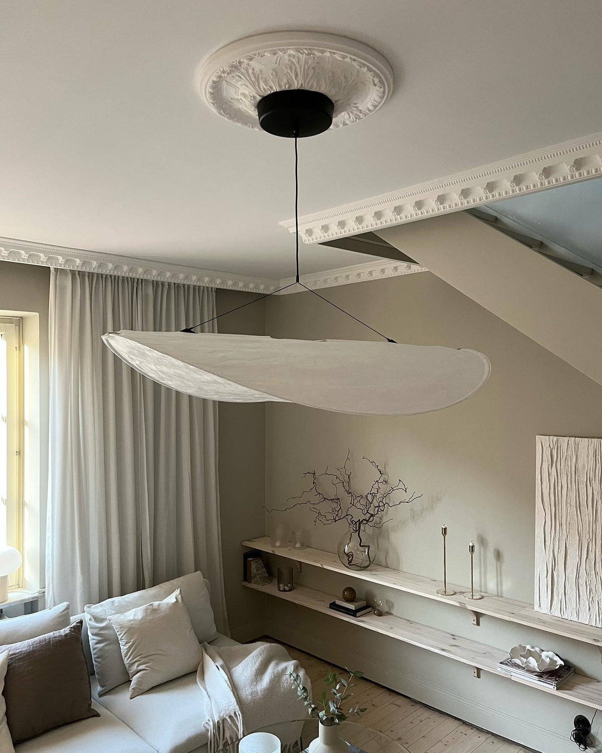 tense-dupont-paper-pendant-lamp