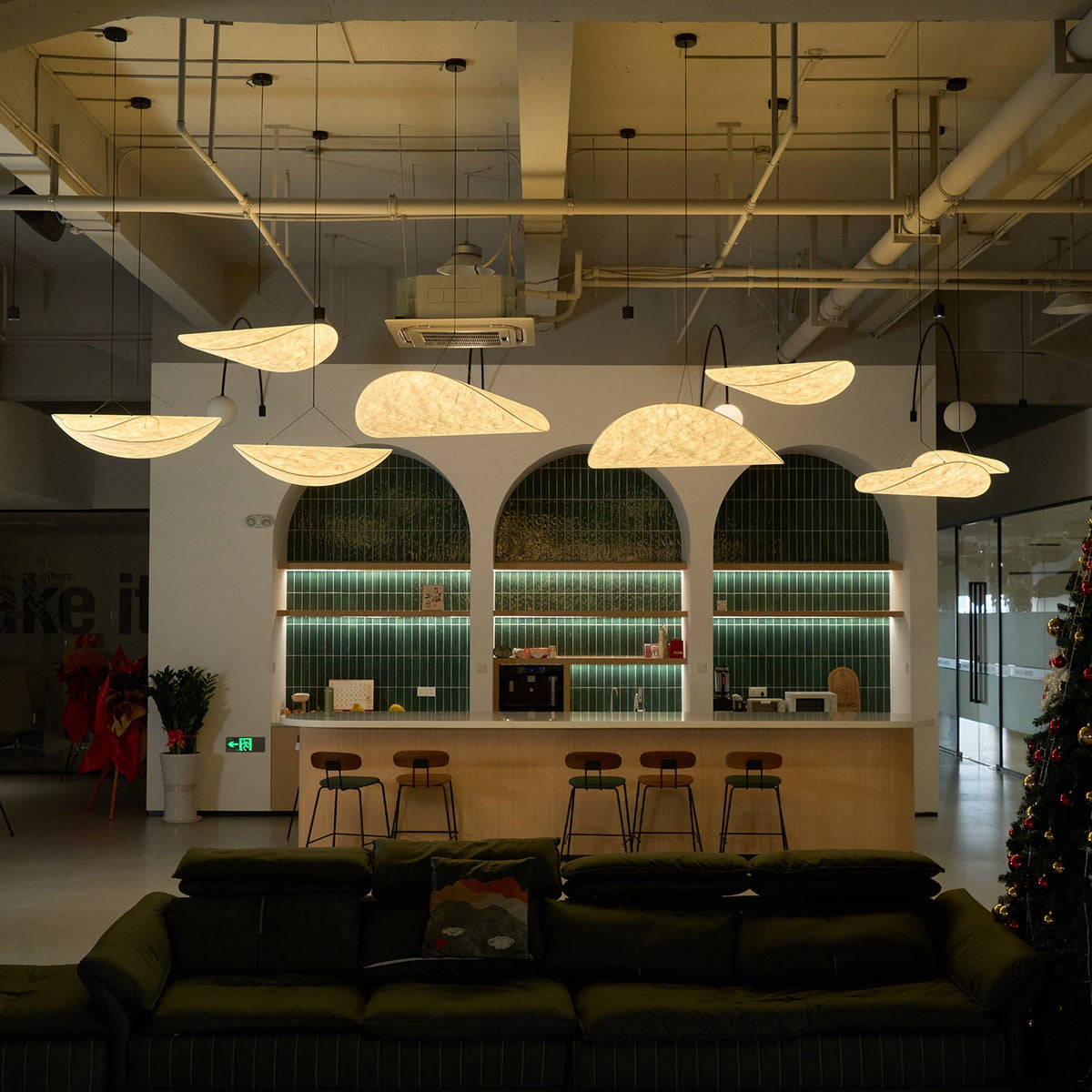 tense-dupont-paper-pendant-lamp