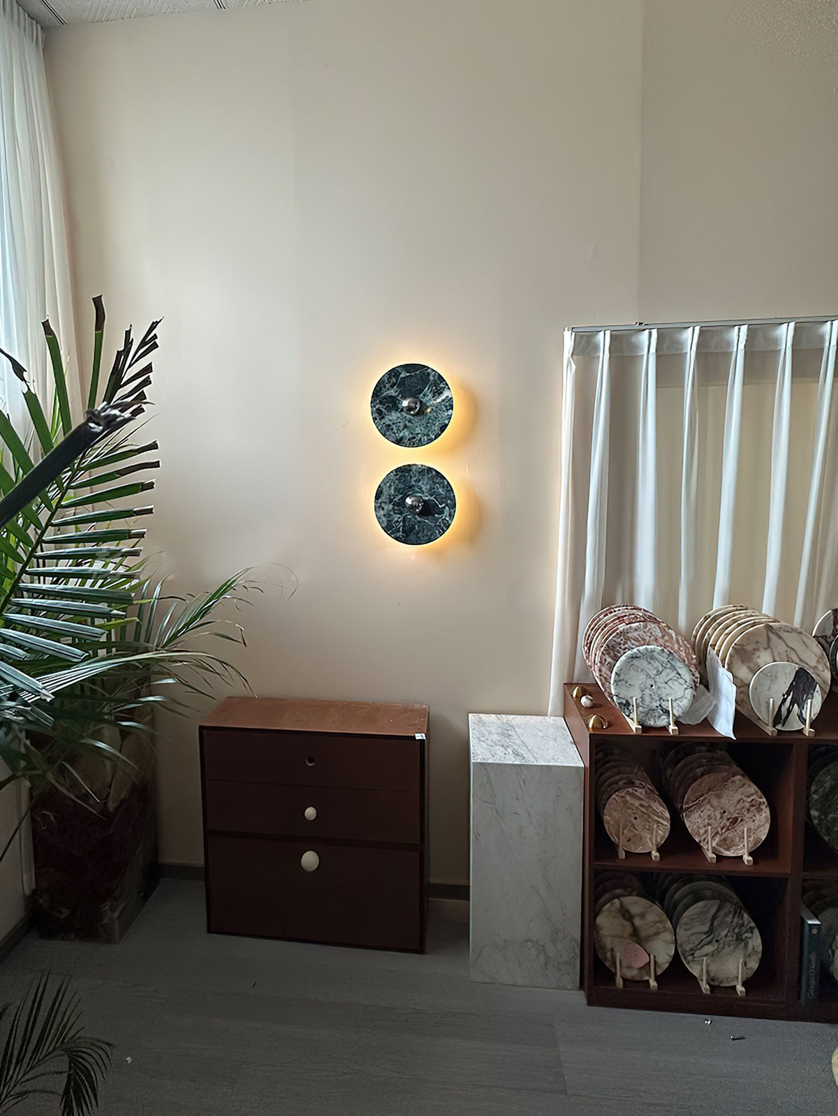 terkel-marble-wall-lamp