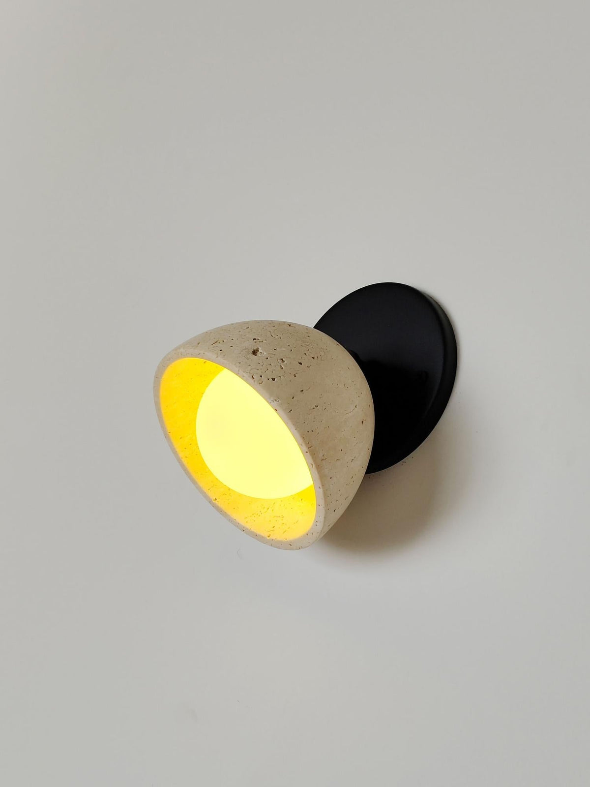 terra-surface-wall-lamp