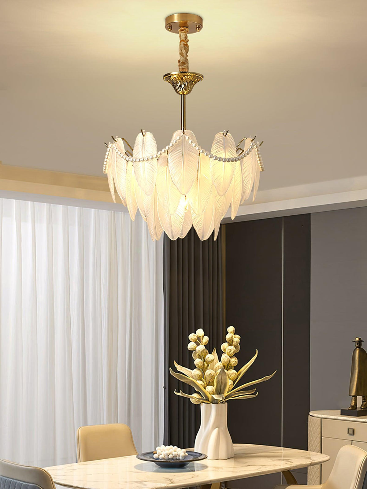 texture-glass-leaf-chandelier