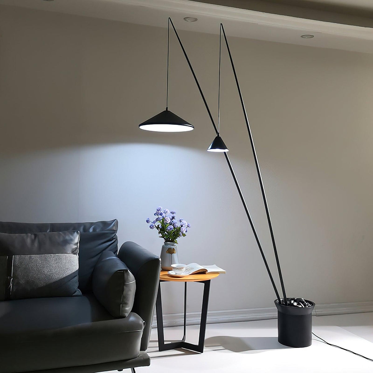 the-noir-arc-floor-lamp