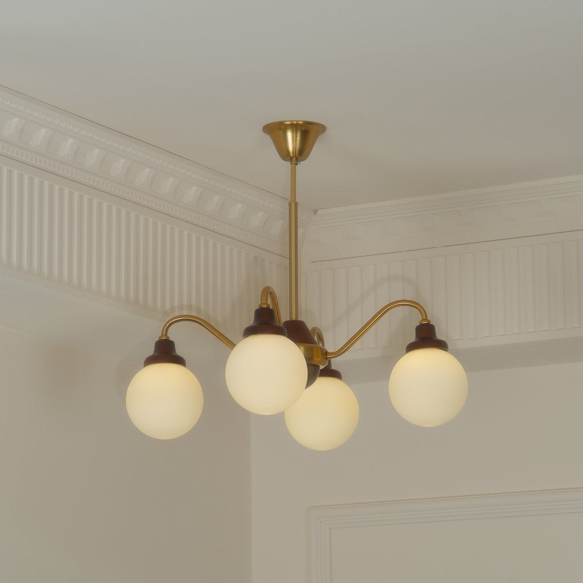 Tillary Retro Chandelier