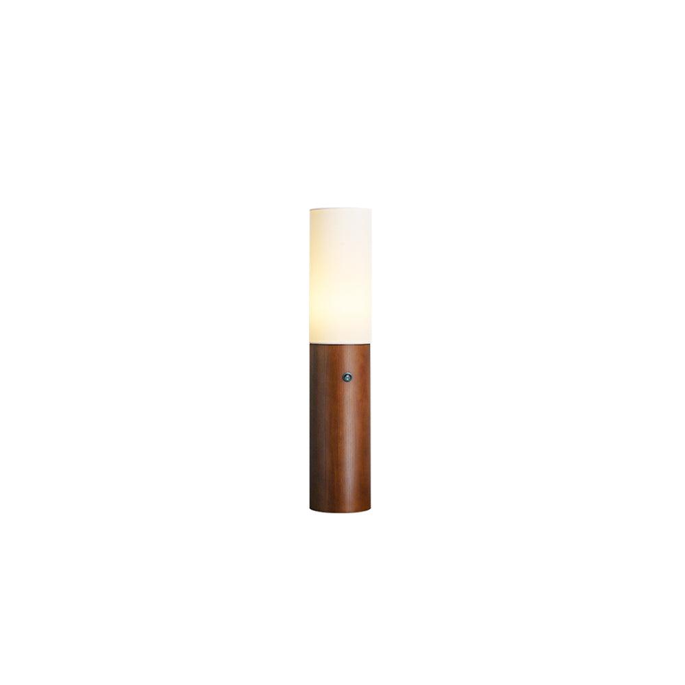 timber-column-floor-lamp