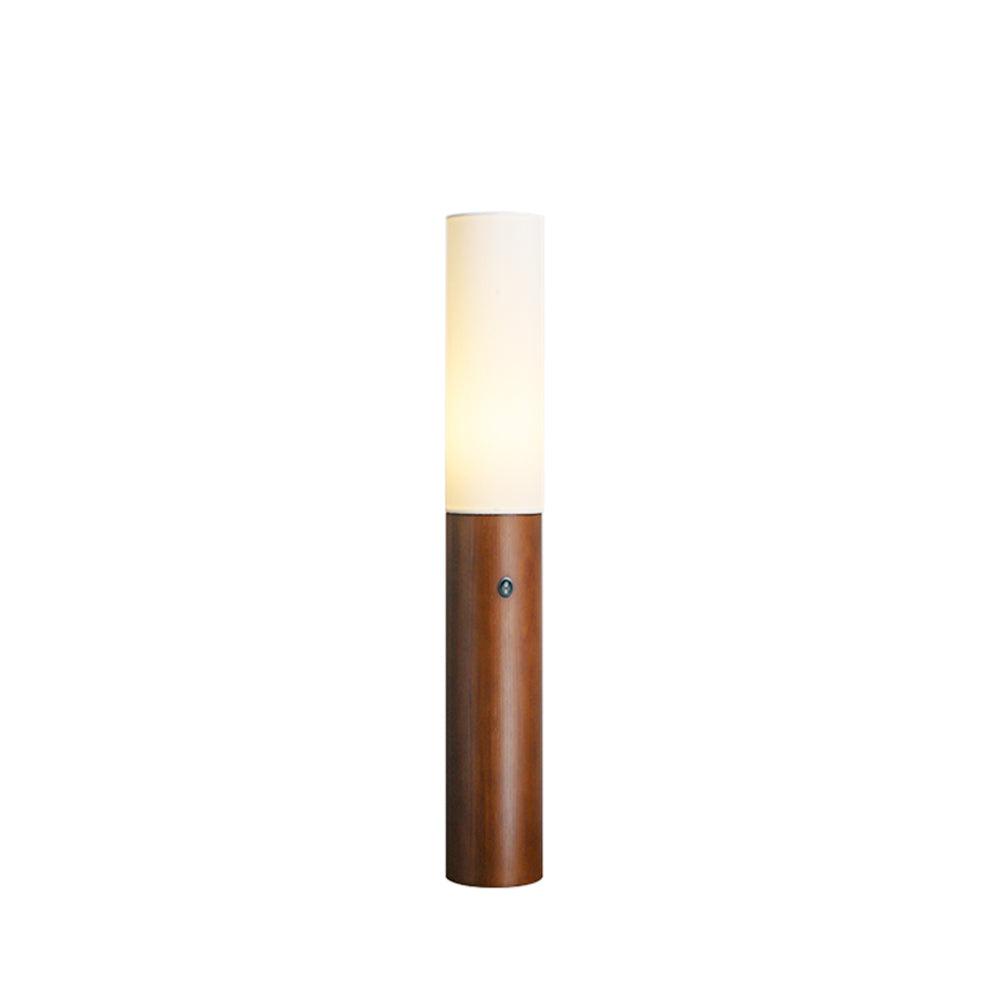 timber-column-floor-lamp