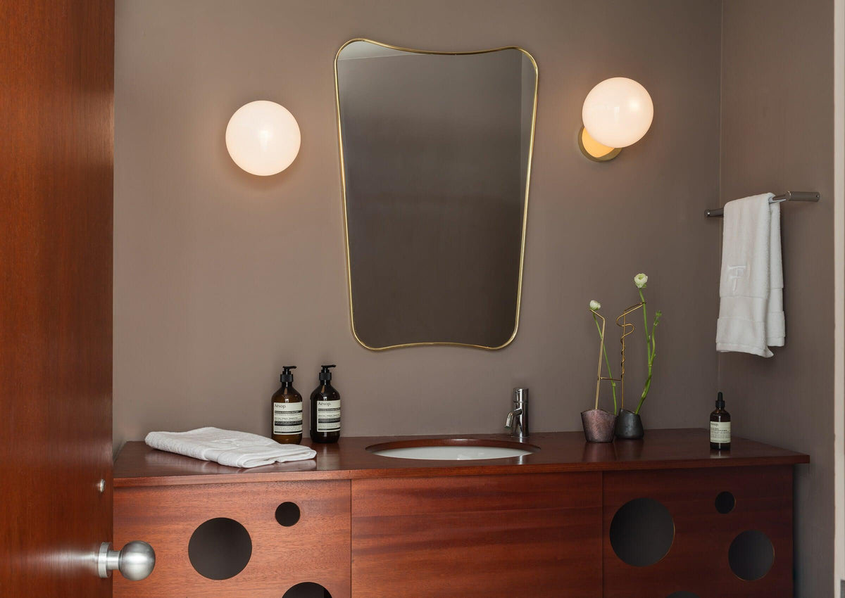 Tip Of The Tongue Wall Lamp
