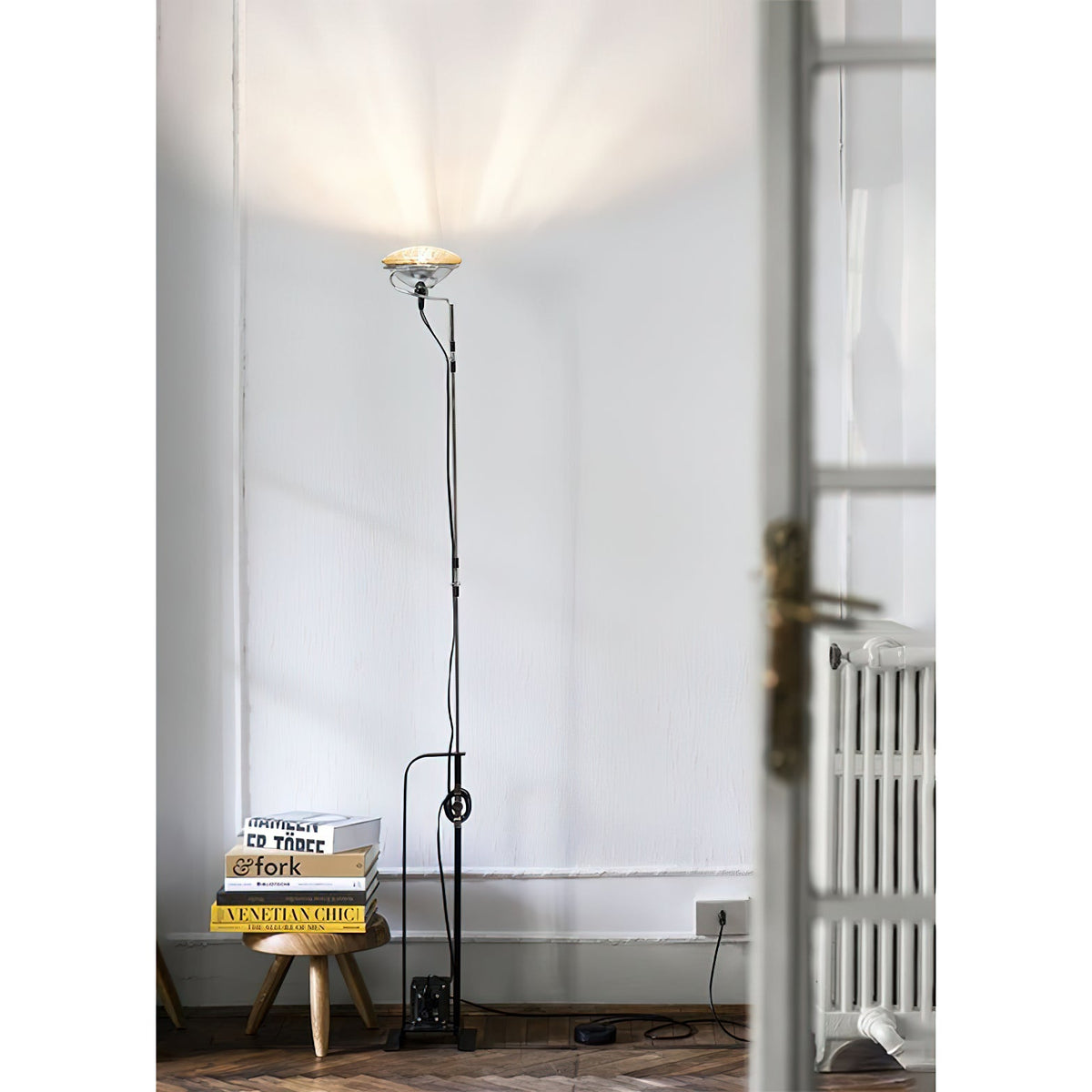 toio-floor-lamp
