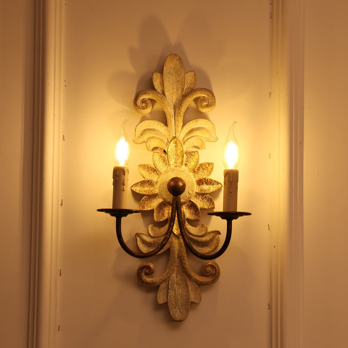 trianon-glit-sconce