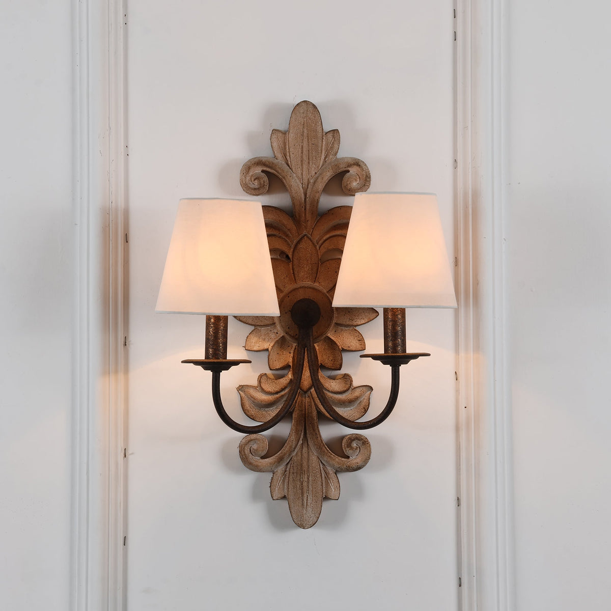 trianon-glit-sconce