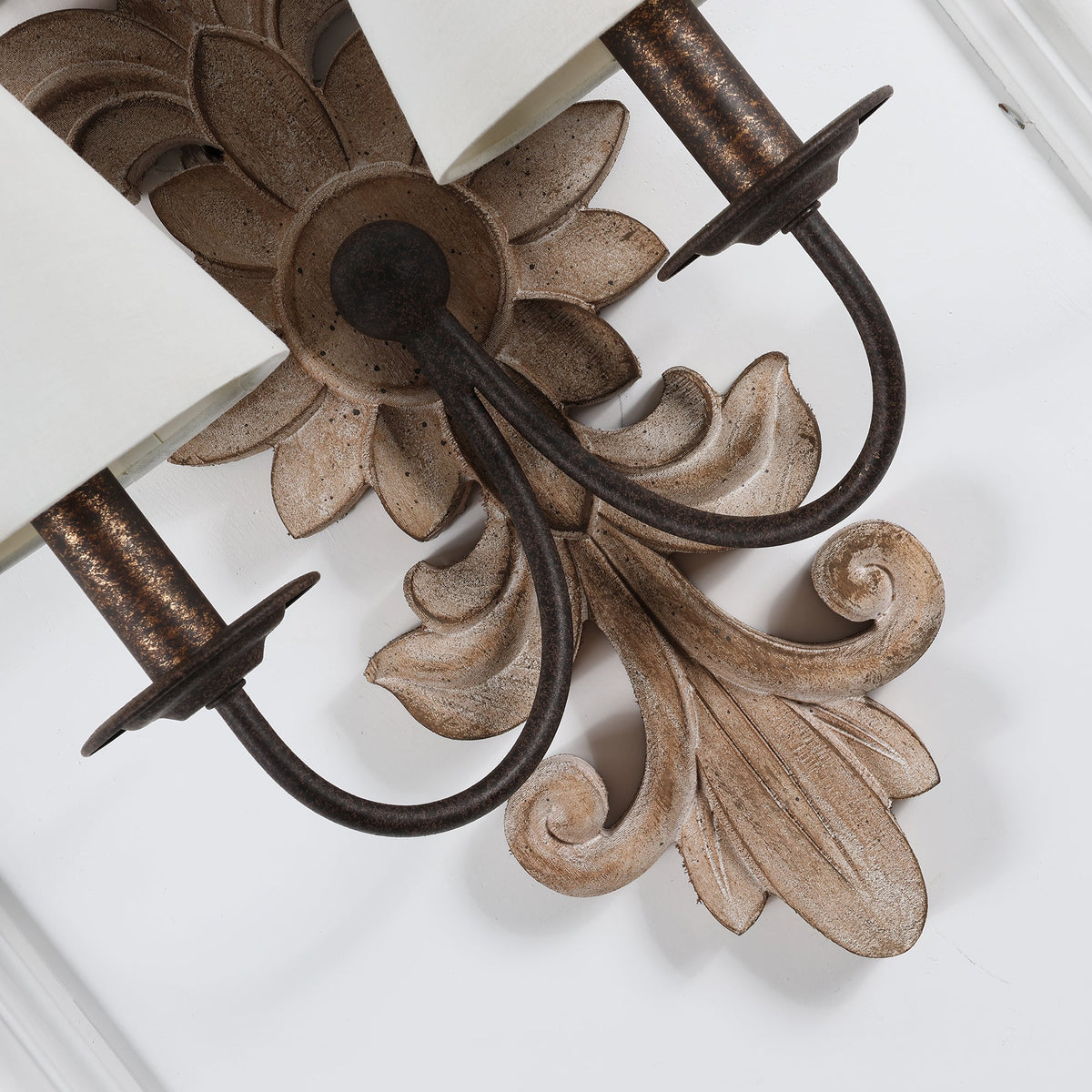 trianon-glit-sconce