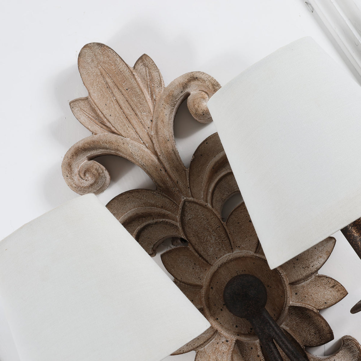 trianon-glit-sconce